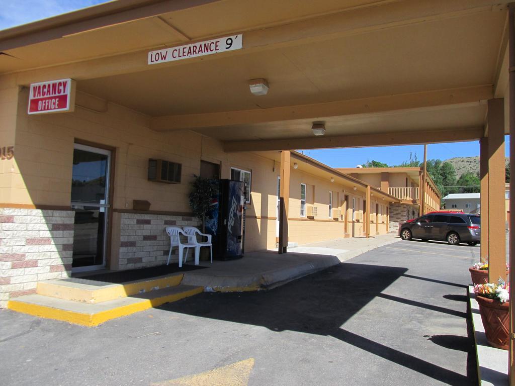 Motel 7 Rawlins Exterior photo